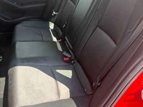 Used 2019 Honda Accord Sport image 9