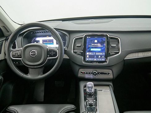 Certified 2024 Volvo XC90 T8 Ultimate w/ Protection Package Premier AWD/4WD image 28