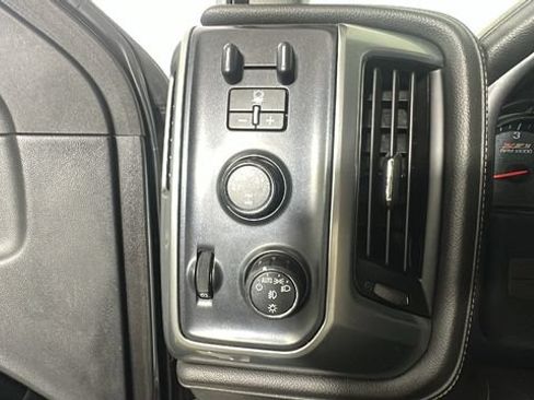Used 2016 Chevrolet Silverado 1500 LTZ Z71 AWD/4WD image 19
