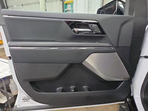 New 2025 GMC Sierra EV Denali image 25