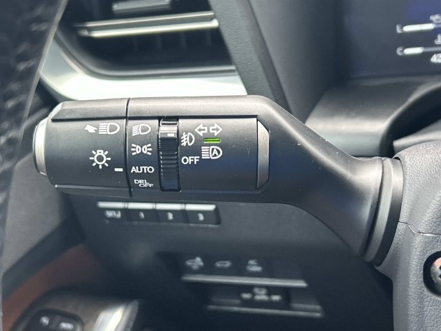 Used 2024 Lexus GX 550 w/ Accessory Package (Z1) AWD/4WD image 33