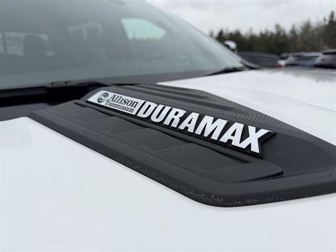 Used 2022 Chevrolet Silverado 3500 High Country image 11