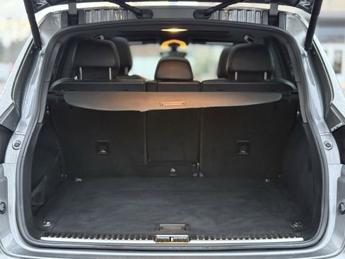 Used 2018 Porsche Cayenne Platinum Edition image 51