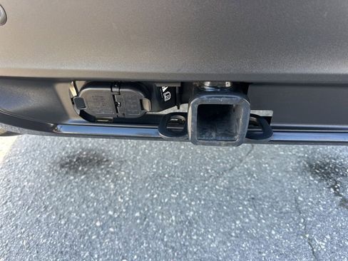 Used 2025 Ford Explorer ST-Line w/ ST-Line Street Pack image 32