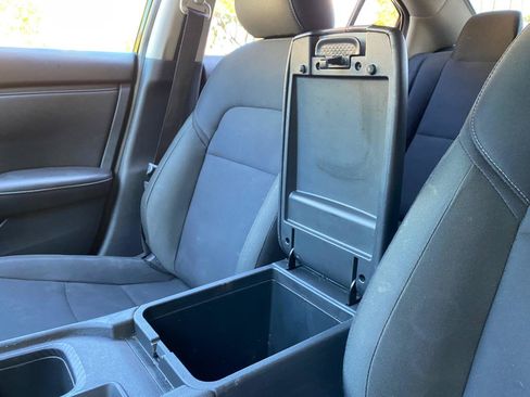 Used 2025 Nissan Sentra S FWD image 53