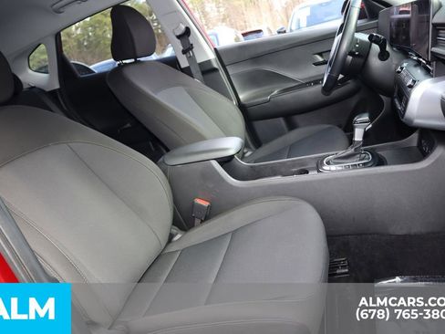 Used 2025 Hyundai Kona SEL image 24