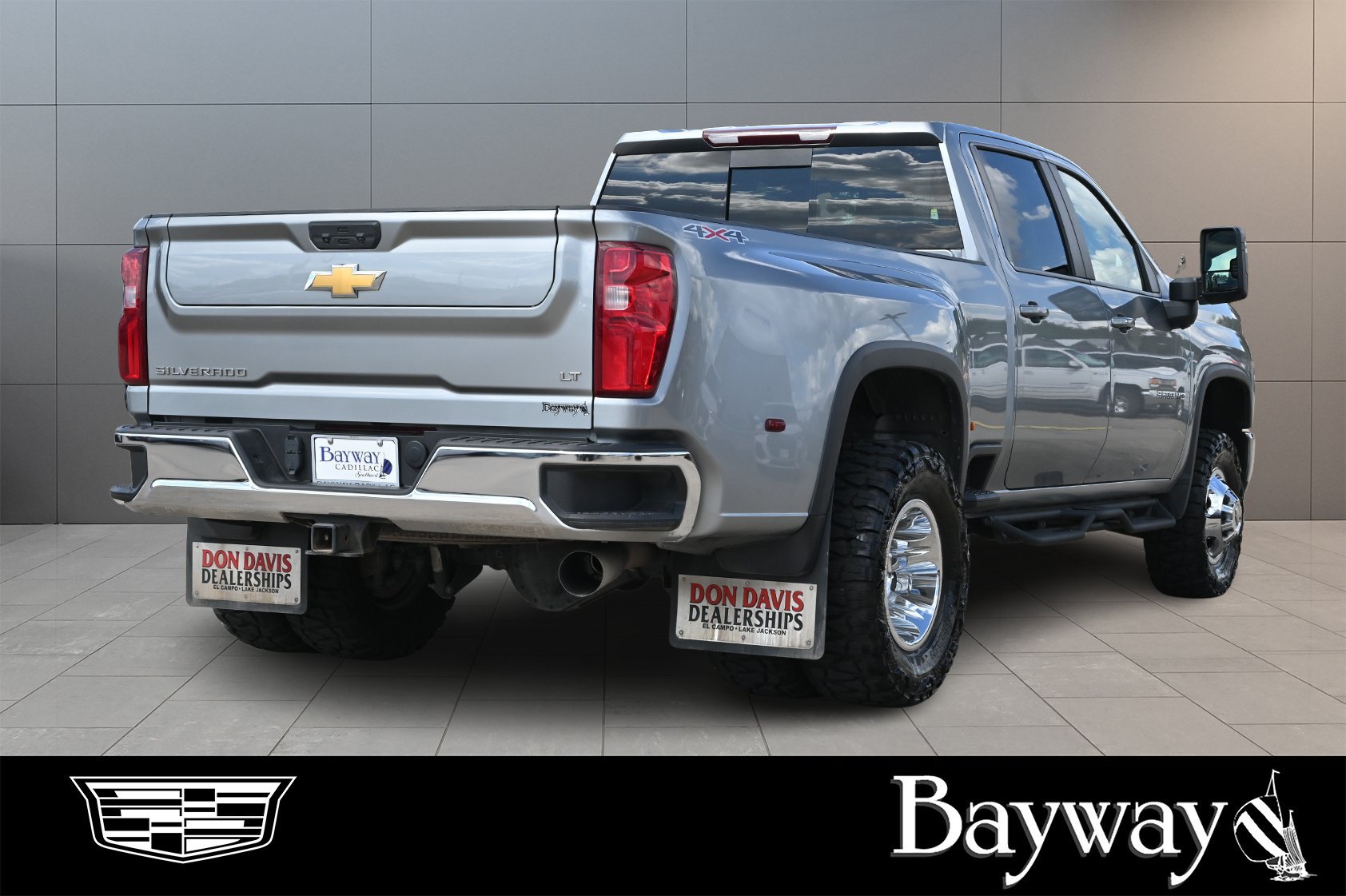 Used 2025 Chevrolet Silverado 3500 LT AWD/4WD image 6
