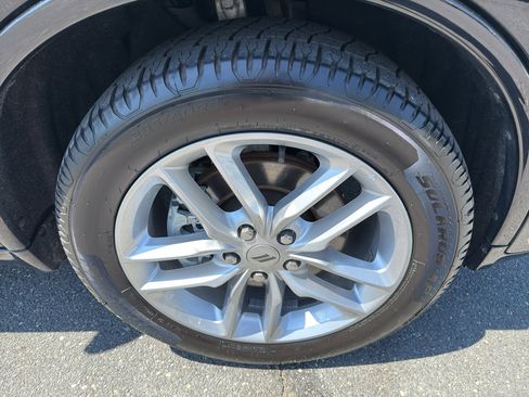 Used 2024 Dodge Durango GT image 37