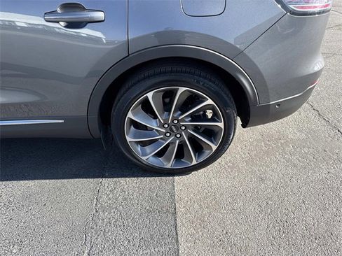 Used 2022 Lincoln Nautilus Reserve w/ Equipment Group 201A image 30