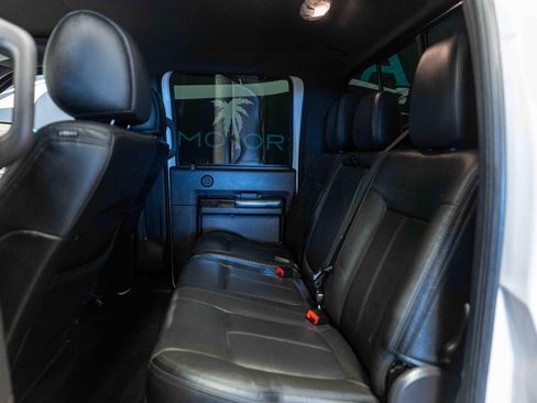 Used 2016 Ford F250 Platinum w/ FX4 Off-Road Package AWD/4WD image 13