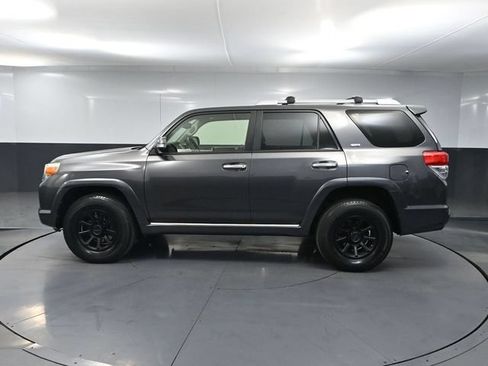 Used 2013 Toyota 4Runner SR5 w/ Convenience Pkg AWD/4WD image 8