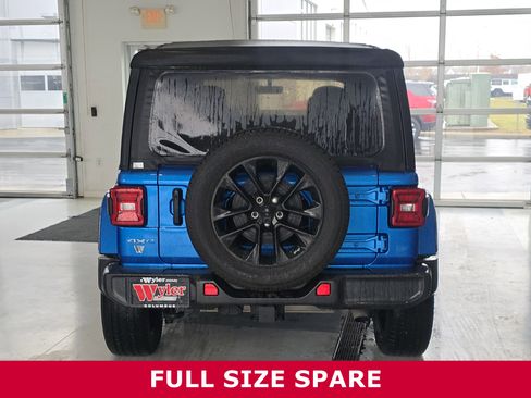 Used 2021 Jeep Wrangler Unlimited Sahara image 13