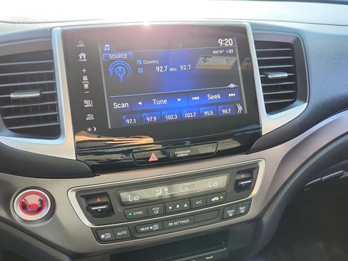 Used 2020 Honda Ridgeline Sport image 25