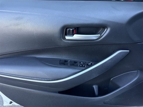 Used 2020 Toyota Corolla SE image 19