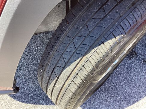 Used 2021 Toyota RAV4 XLE image 10