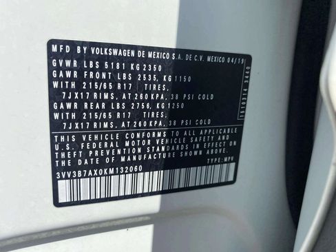 Used 2019 Volkswagen Tiguan SE image 13