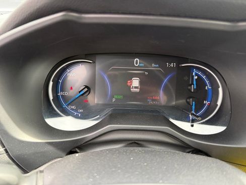 Used 2025 Toyota RAV4 LE AWD/4WD image 15