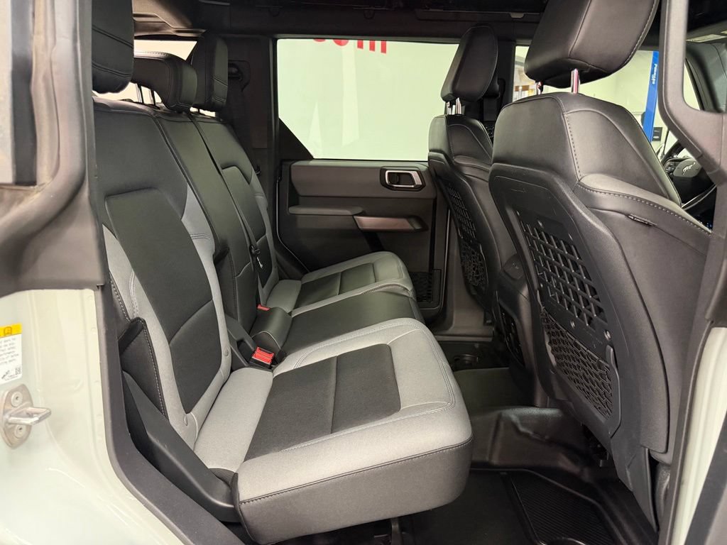 Used 2023 Ford Bronco Black Diamond AWD/4WD image 14
