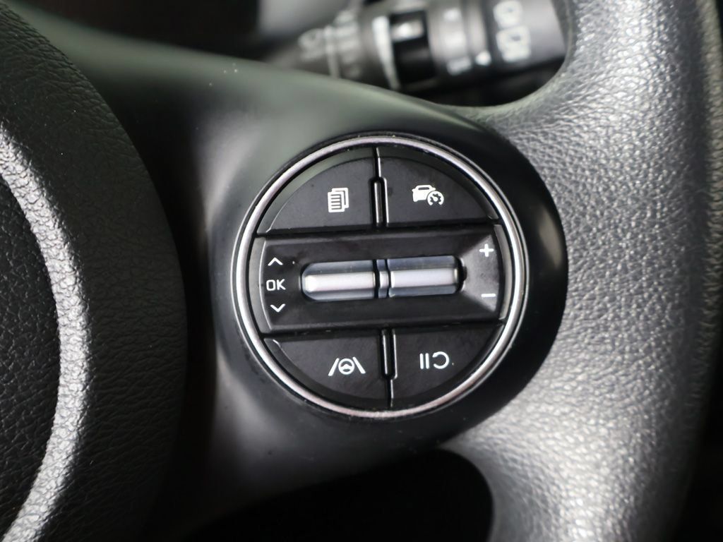 Used 2023 Kia Soul LX w/ LX Technology Package FWD image 35