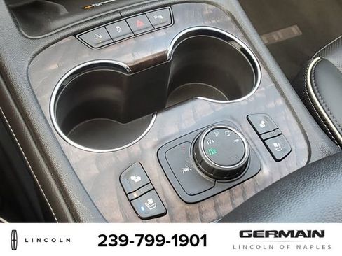 Used 2021 GMC Acadia Denali w/ Denali Ultimate Package image 35