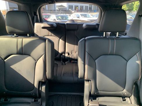 Used 2024 Honda Pilot TrailSport image 26