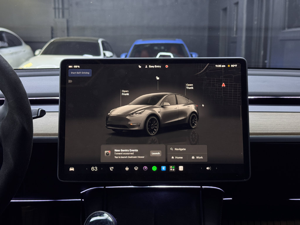 Used 2023 Tesla Model Y Long Range AWD/4WD image 28