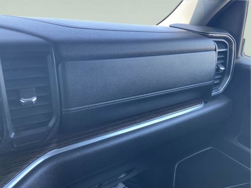 Used 2024 GMC Sierra 1500 Elevation image 38