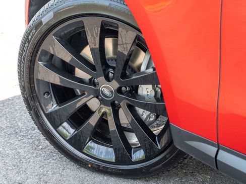 New 2025 Land Rover Range Rover Sport SE image 9