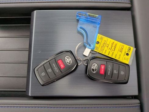 New 2025 Toyota Tundra Platinum AWD/4WD image 36