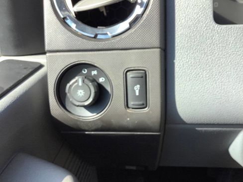 Used 2015 Ford F250 XLT image 46