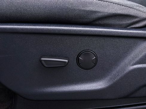 Used 2022 Ford F150 XLT w/ Equipment Group 301A Mid image 18