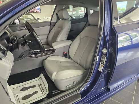 Used 2018 Kia Optima EX image 14