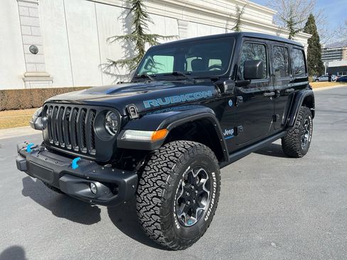 Used 2023 Jeep Wrangler Unlimited Rubicon 4xe w/ Steel Bumper Group AWD/4WD image 3