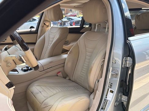 Used 2019 Mercedes-Benz S 560 Sedan image 26
