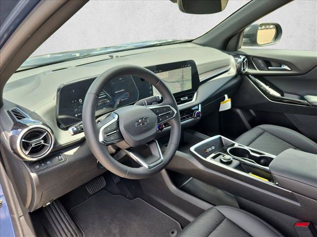 New 2027 Chevrolet Equinox LT w/ Convenience Package II FWD image 3