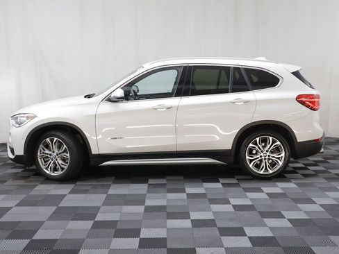 Used 2017 BMW X1 xDrive28i image 4