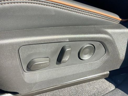 New 2026 GMC Canyon AT4 w/ Technology Plus Package AWD/4WD image 14