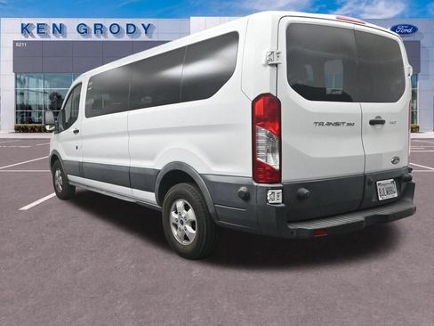 Used 2017 Ford Transit 350 XLT RWD image 8