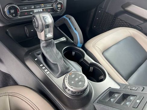 Certified 2023 Ford Bronco Wildtrak AWD/4WD image 16