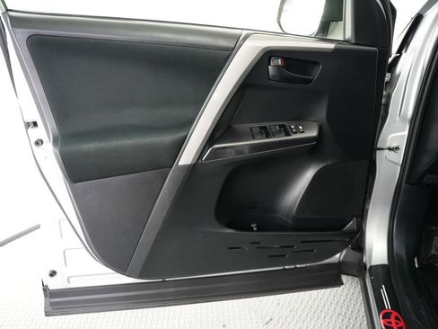 Used 2018 Toyota RAV4 LE w/ All Weather Liner Package FWD image 40