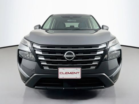 Used 2025 Nissan Rogue SV AWD/4WD image 2