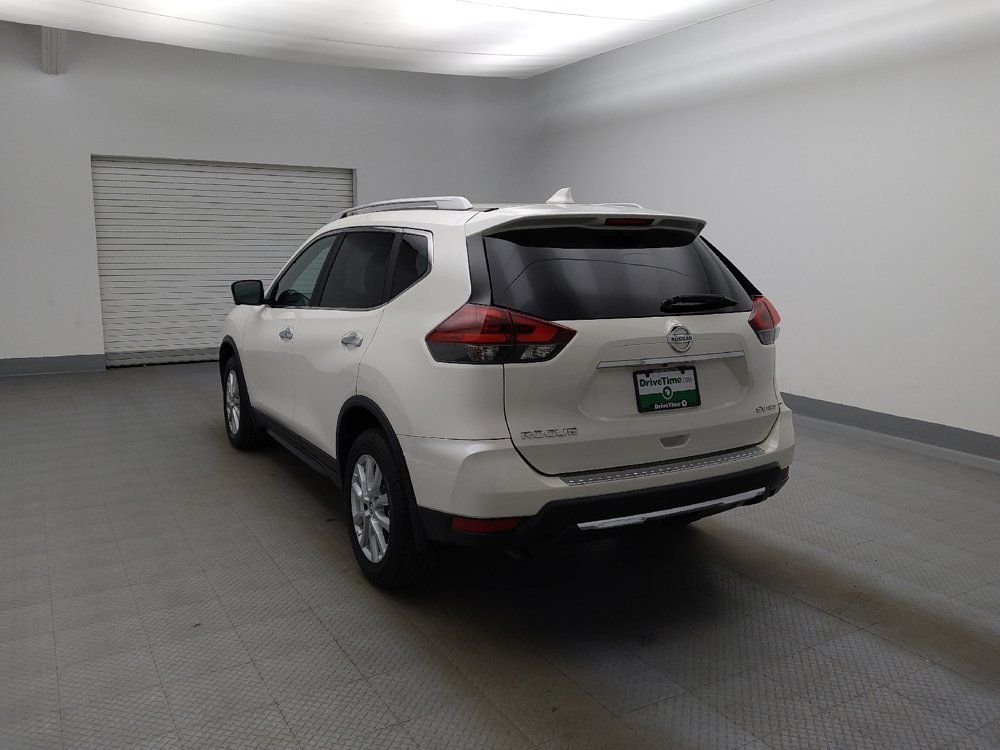 Used 2018 Nissan Rogue SV w/ Sun & Sound Touring Package AWD/4WD image 5