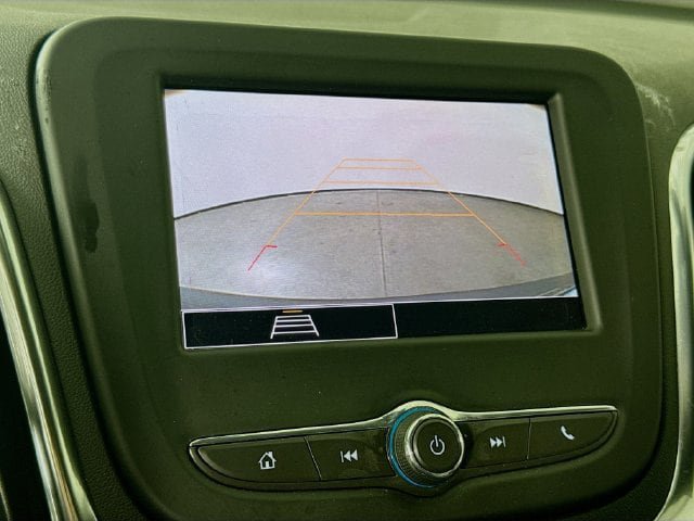 Used 2022 Chevrolet Equinox LS FWD image 13