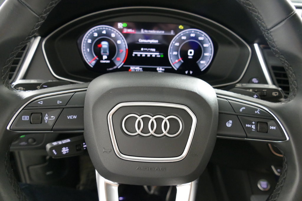 Used 2025 Audi Q5 2.0T Premium AWD/4WD image 16