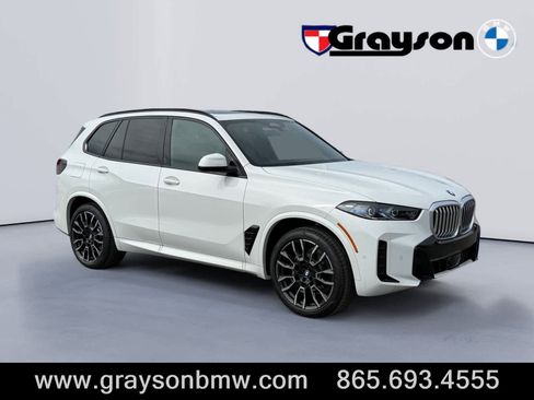 New 2026 BMW X5 xDrive40i w/ M Sport Package image 1