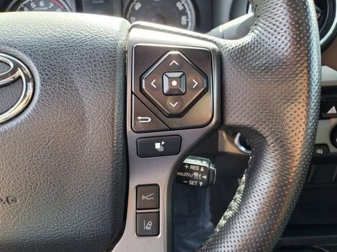 Used 2019 Toyota Tacoma TRD Sport image 24