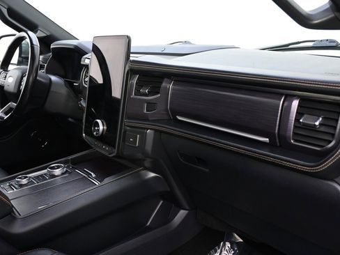 Used 2022 Ford Expedition Max Platinum image 15