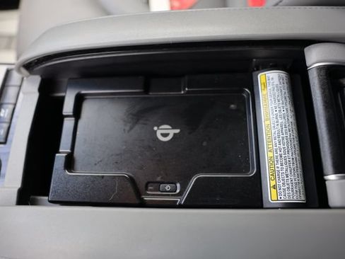 Used 2022 Toyota Highlander Platinum FWD image 35