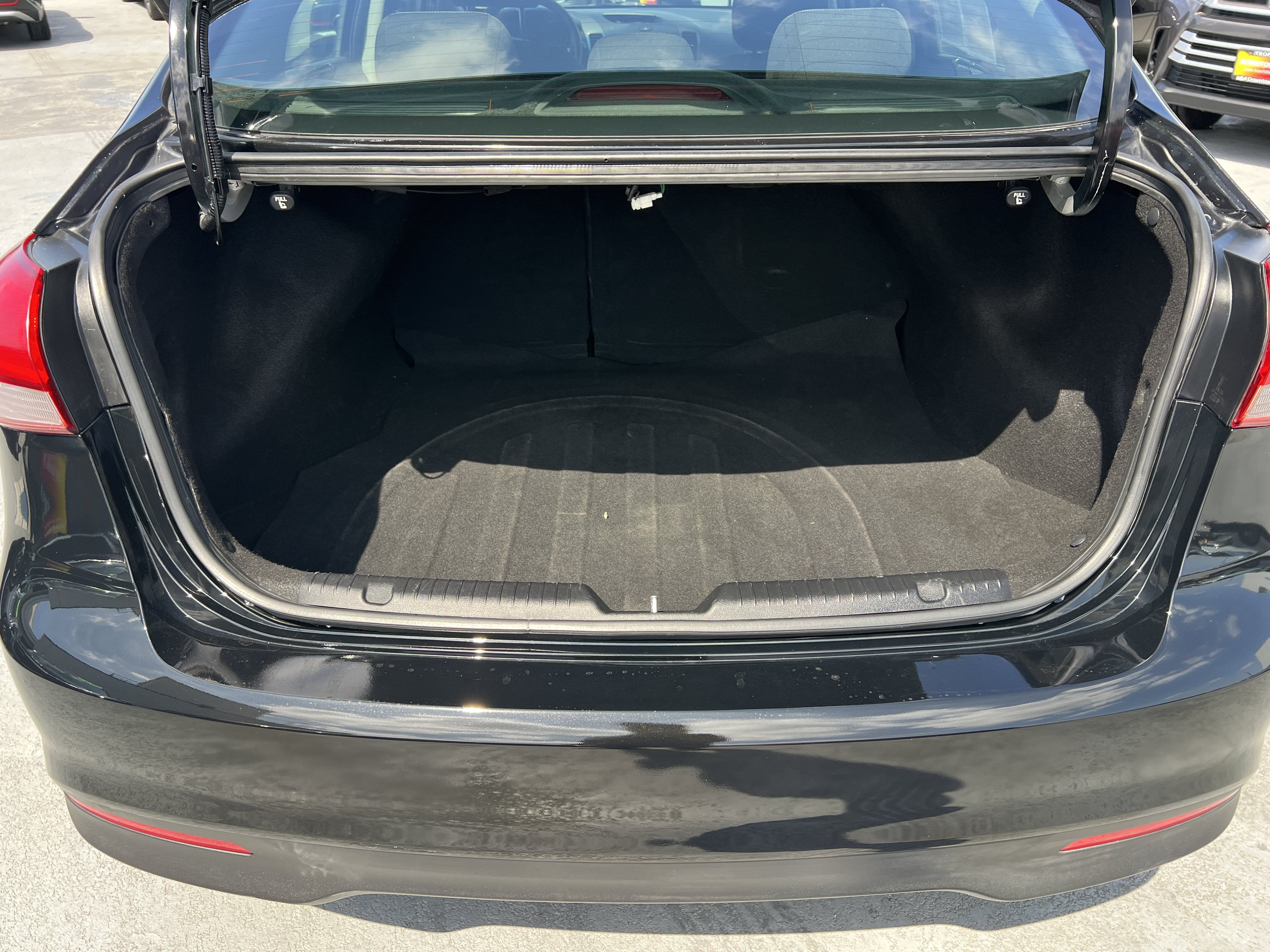 Used 2017 Kia Forte LX FWD image 21