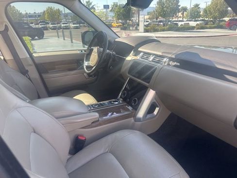 Used 2020 Land Rover Range Rover HSE image 9
